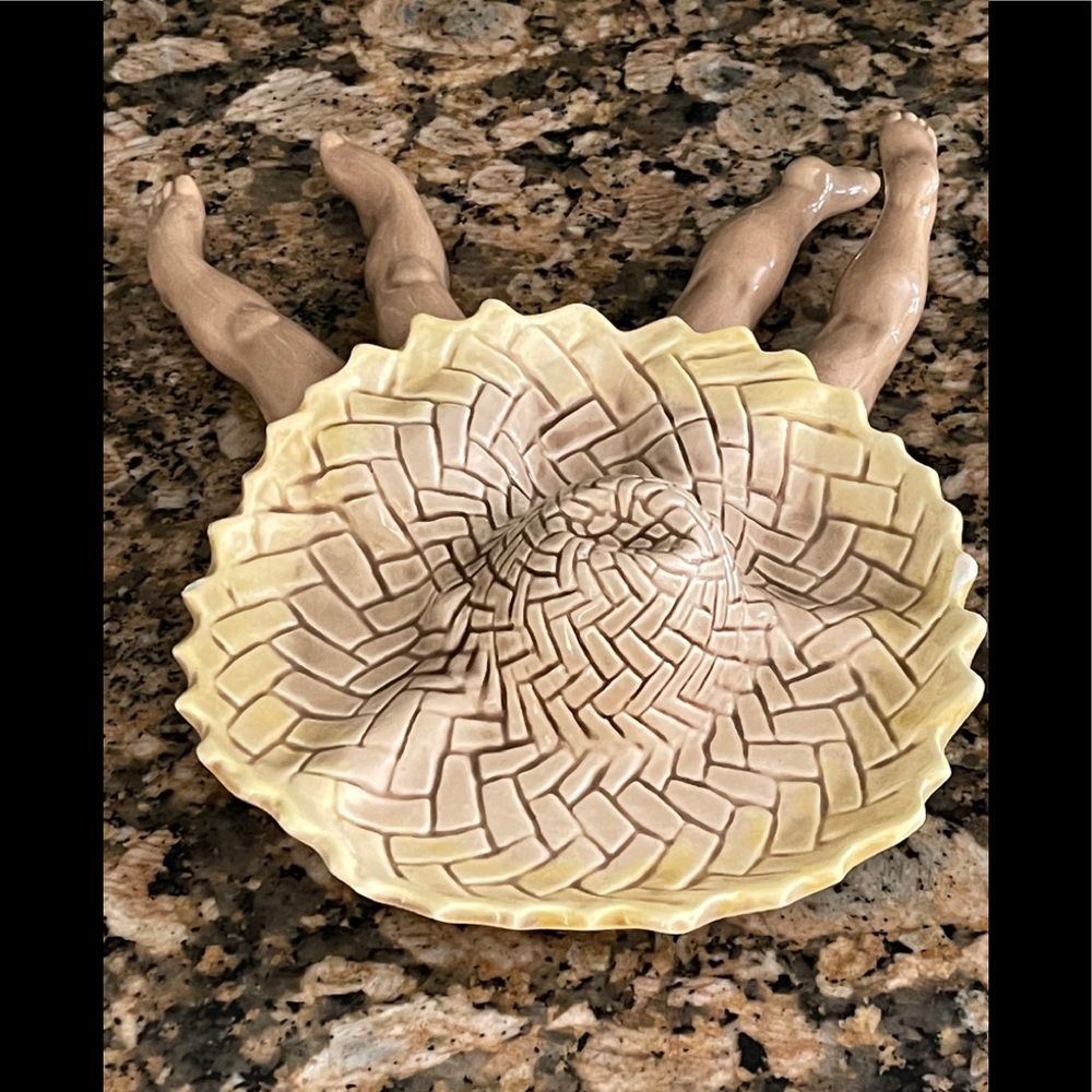 Retro Ceramic Ashtray